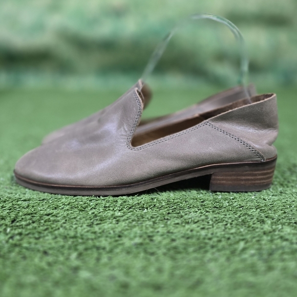 LUCKY BRAND | CAHILL GENUINE LEATHER LOAFERS w\ FOLD DOWN HEEL BACK - Picture 3 of 15